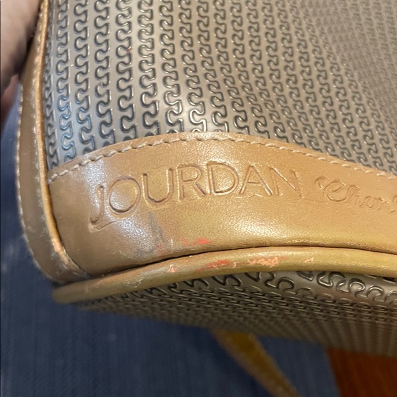 Vintage Charles Jourdan Actif Paris Women's Crossbody Bag in Brown and Gray Tan - Picture 13 of 15